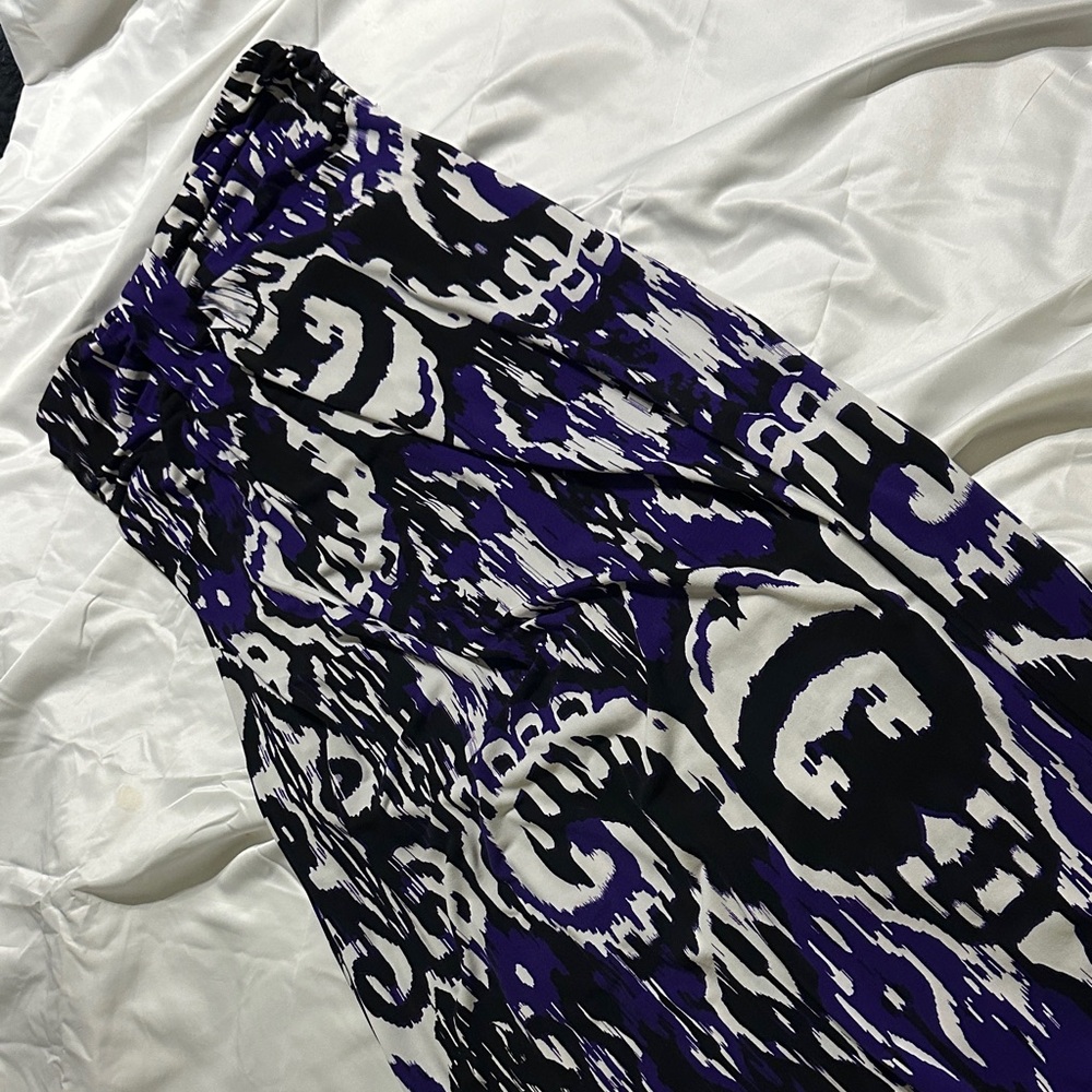 Elegant Purple and Black Women's strapless maxi dress.